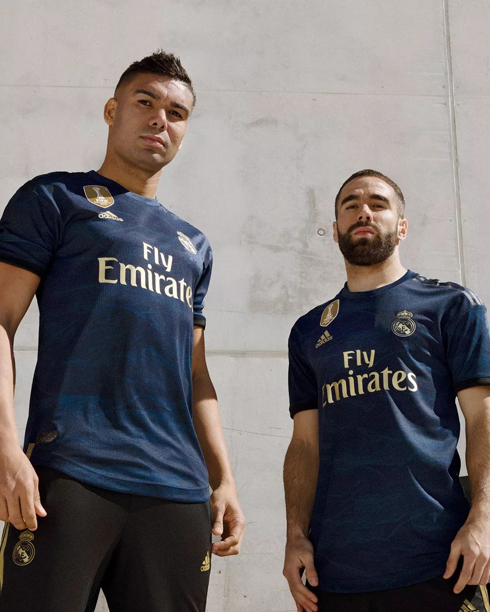 佩雷茨将与未婚妻在周二结婚，周三举办1000人参加的庆祝活动（佩雷茨周二与未婚妻完婚，周三举行千人庆典）