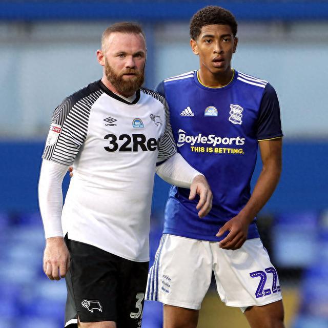 球星打入赛季第10球，状态稳步提升（球星收获赛季第10球，状态持续走高）