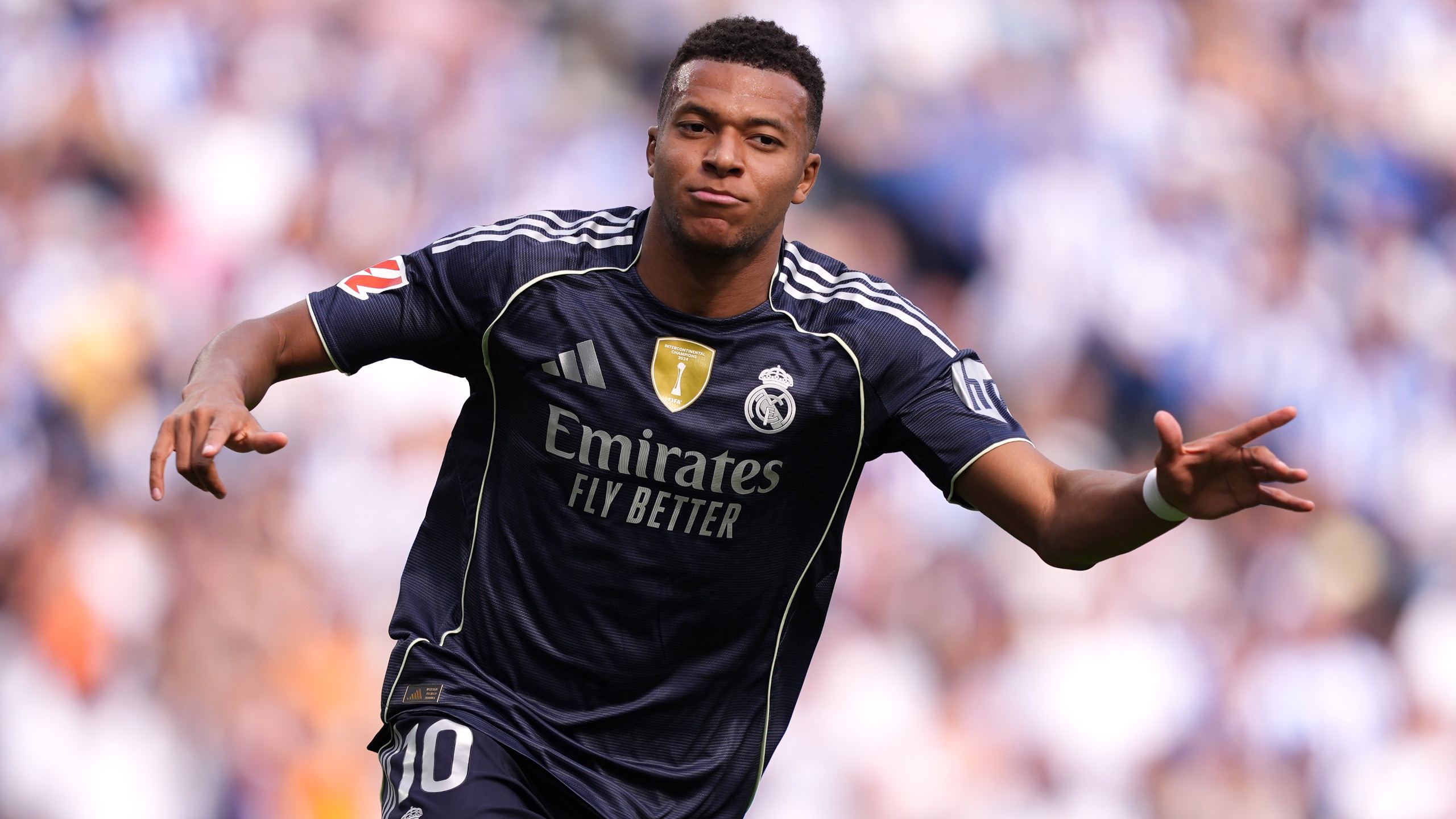 帕特里西奥：感谢足球带给我的一切；希望葡萄牙明年实现目标（帕特里西奥：感激足球的一切，盼葡萄牙来年实现心愿）