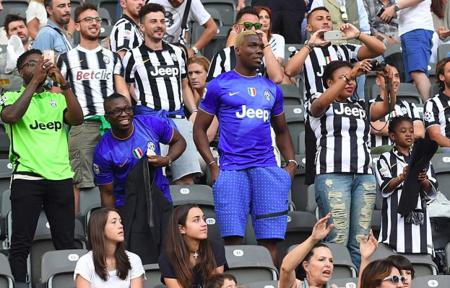 4轮过后唯一保持全胜球队，中日德兰在欧联积分榜暂居榜首（欧联四轮唯一全胜，中日德兰暂时领跑积分榜）