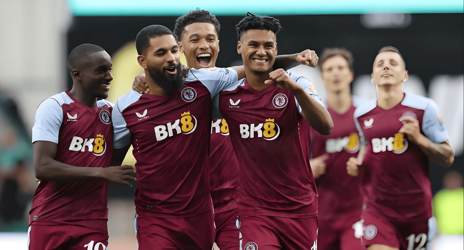 这一球让全队士气爆棚（这一球瞬间点燃全队斗志）