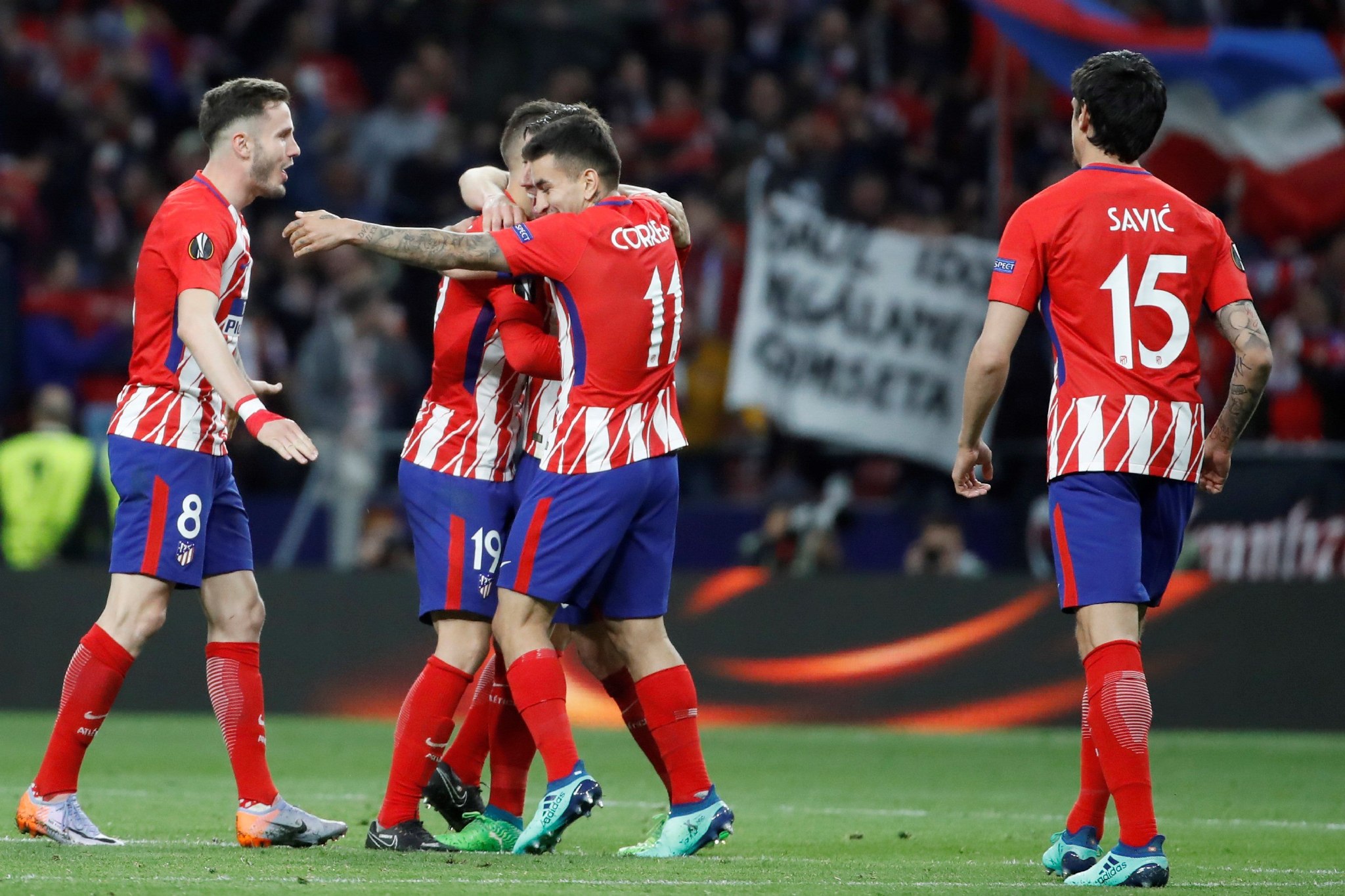 米奇·约翰逊：对马刺下半场表现失望，虽赢了但要给予对手肯定（米奇·约翰逊：虽胜马刺下半场令人失望，仍应肯定对手表现）