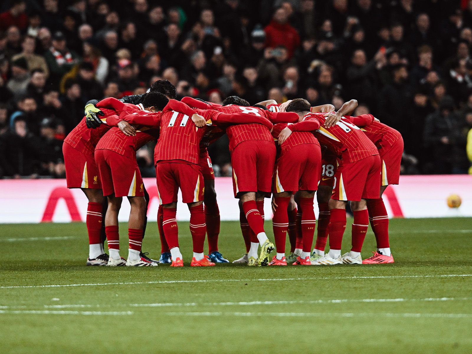 墨媒：22岁美国籍中场布里安被墨西哥归化，他曾代表美国出场（墨媒称22岁美籍中场布里安已被墨西哥归化，曾为美国队出战）